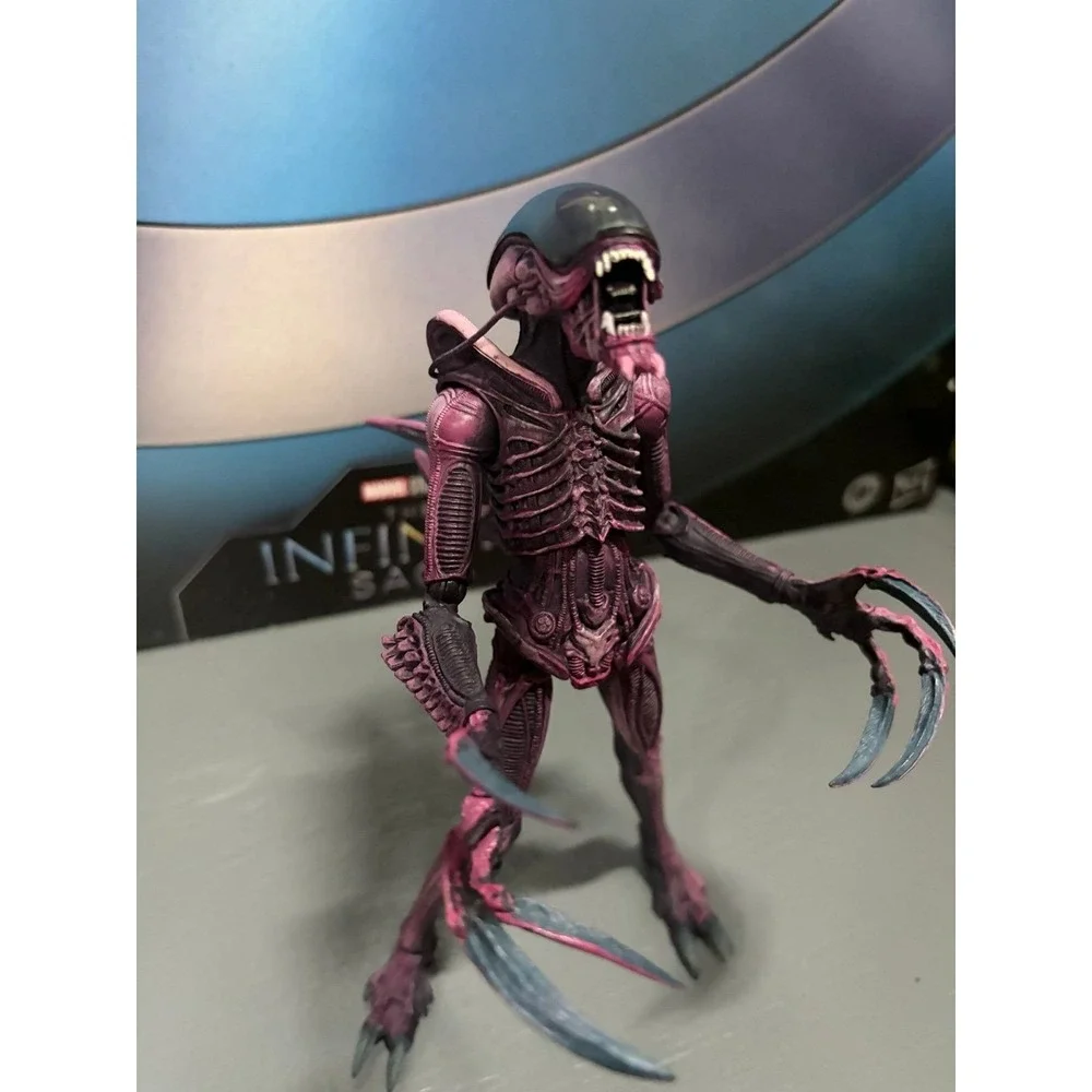 NECA - Aliens Vs Predator - Razor Claws Xenomorph (1994 Arcade)